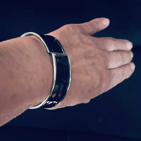 Vintage Silver Tone Enamel Wide Hinged Cuff Bracelet (Costume) - Picture 4 of 5